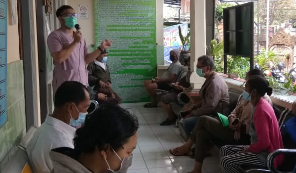 Selamat pagi warga Kota Denpasar  Hari ini telah dilaksanakan penyuluhan mengenai manfaat vaksinasi COVID-19 dan Kesehatan Reproduksi kepada seluruh pengunjung Puskesmas Tiga Denpasar Utara 