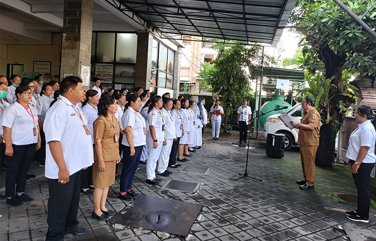 Apel Disiplin Tingkatkan Kedisiplinan Pegawai Puskesmas III Denpasar Utara