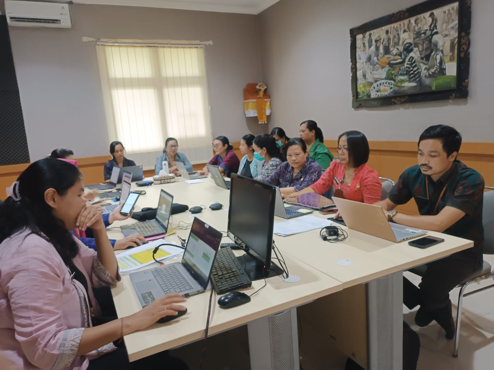 Puskesmas III Denpasar Utara Lakukan Penginputan Data Web Bangda Stunting di Bappeda