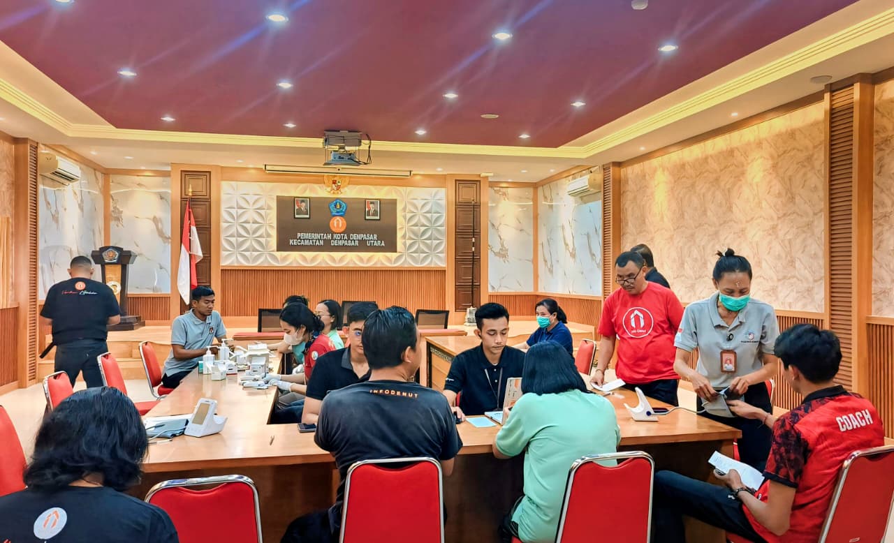 Kegiatan Skrining PTM dan Cek Kesehatan Gratis sebagai Upaya Deteksi Dini Kesehatan ASN di Kantor Camat Denpasar Utara